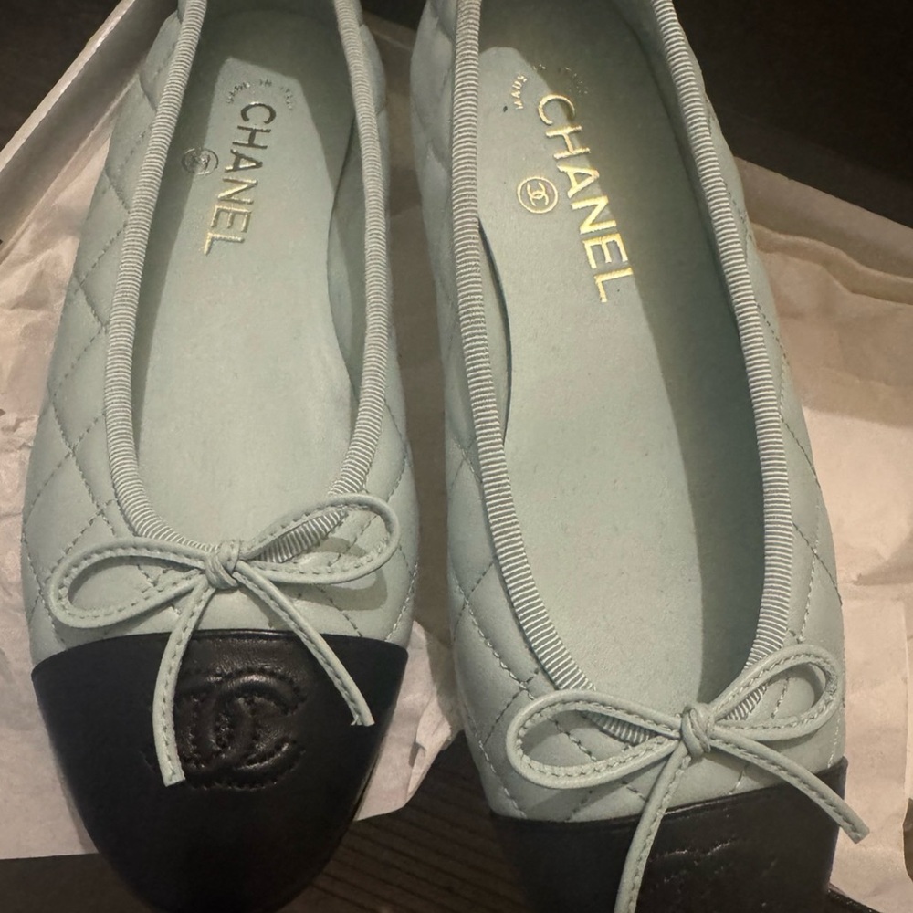 CHANEL Quilted light Tiffany blue and Black Flats